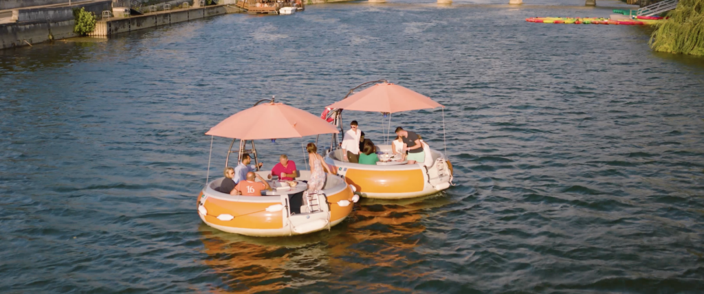 5 idées d'animations nautiques originales pour vos groupes | BBQ BOAT activité originale pour collectivité
